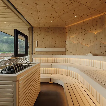 Pachmair 1453 Hotel 4*